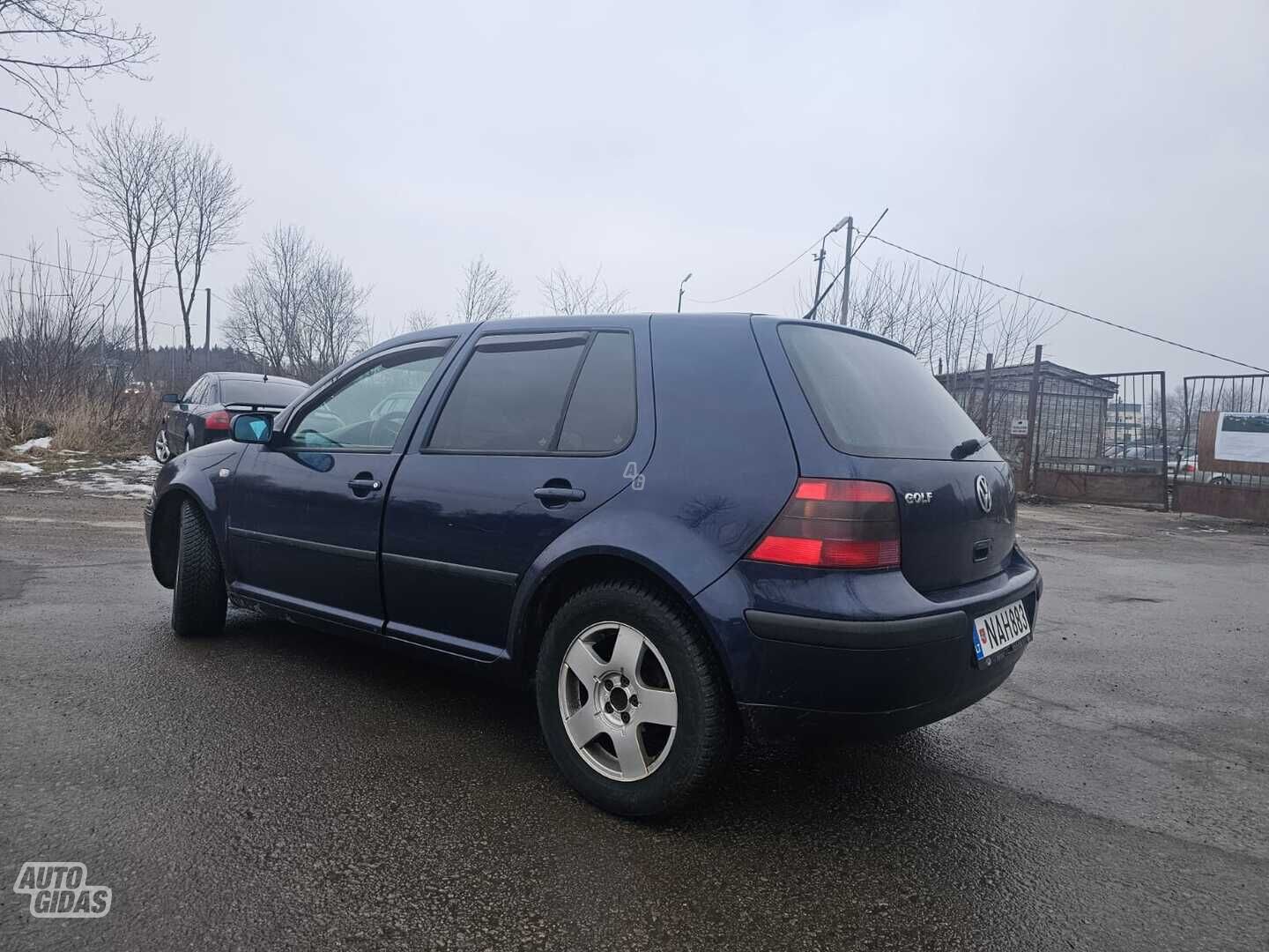 Volkswagen Golf 2003 y Hatchback