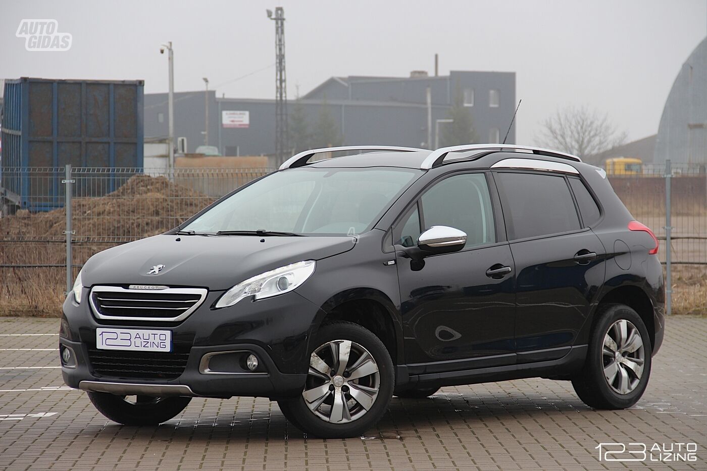 Peugeot 2008 2016 y Off-road / Crossover