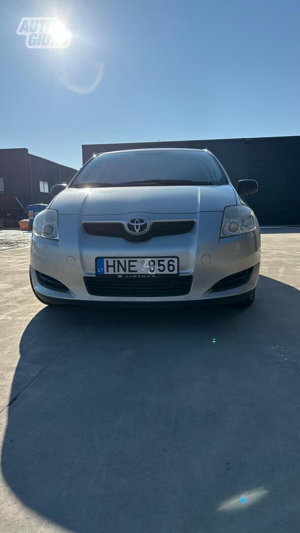 Toyota Auris 2008 y Hatchback