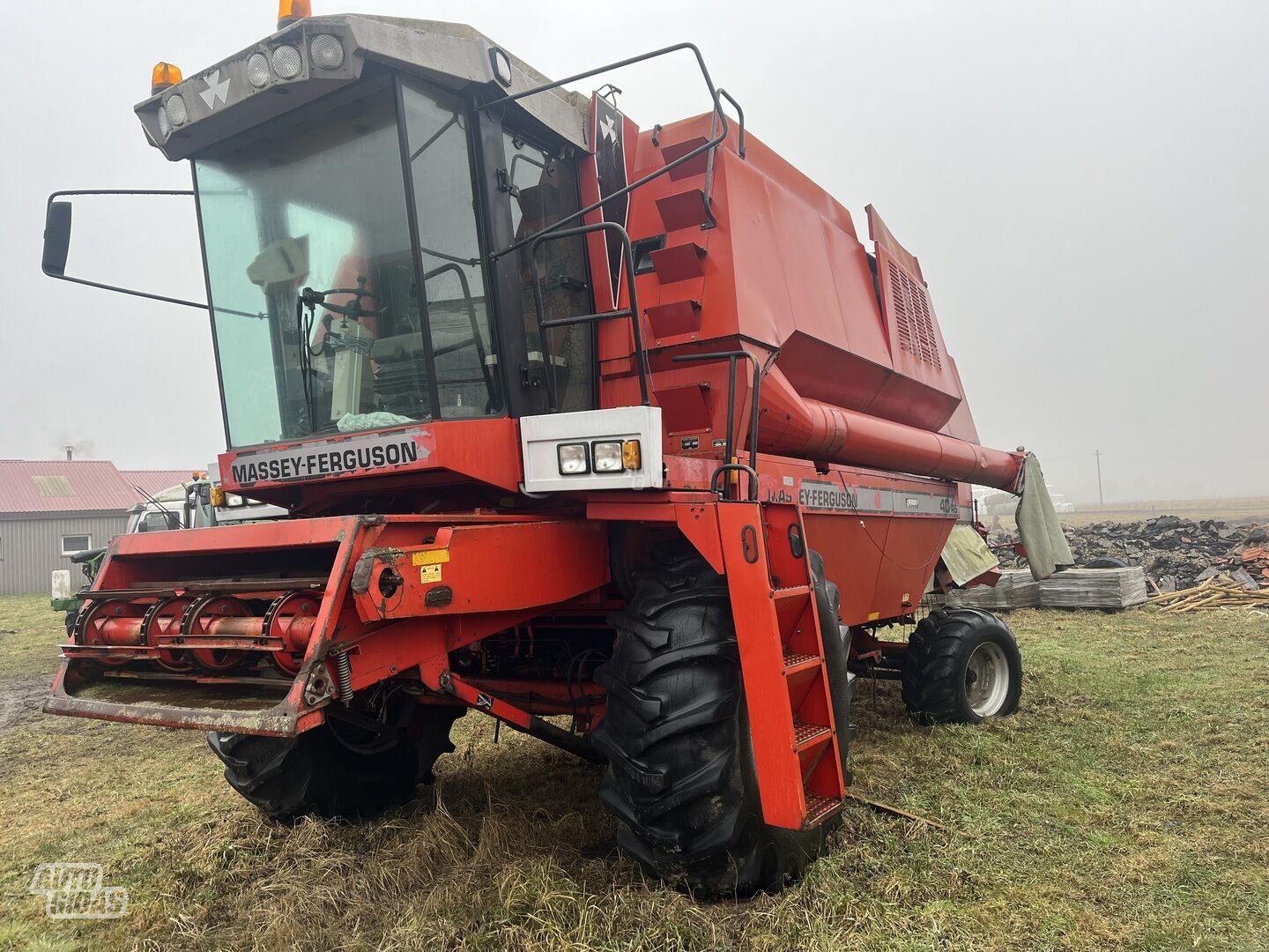 Massey 40rs 1996 y Harvester