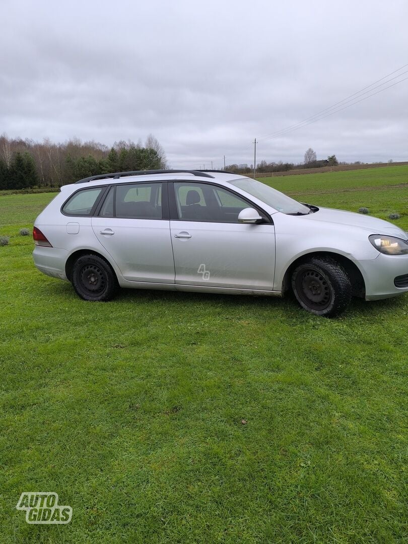 Volkswagen Golf 2011 г Универсал