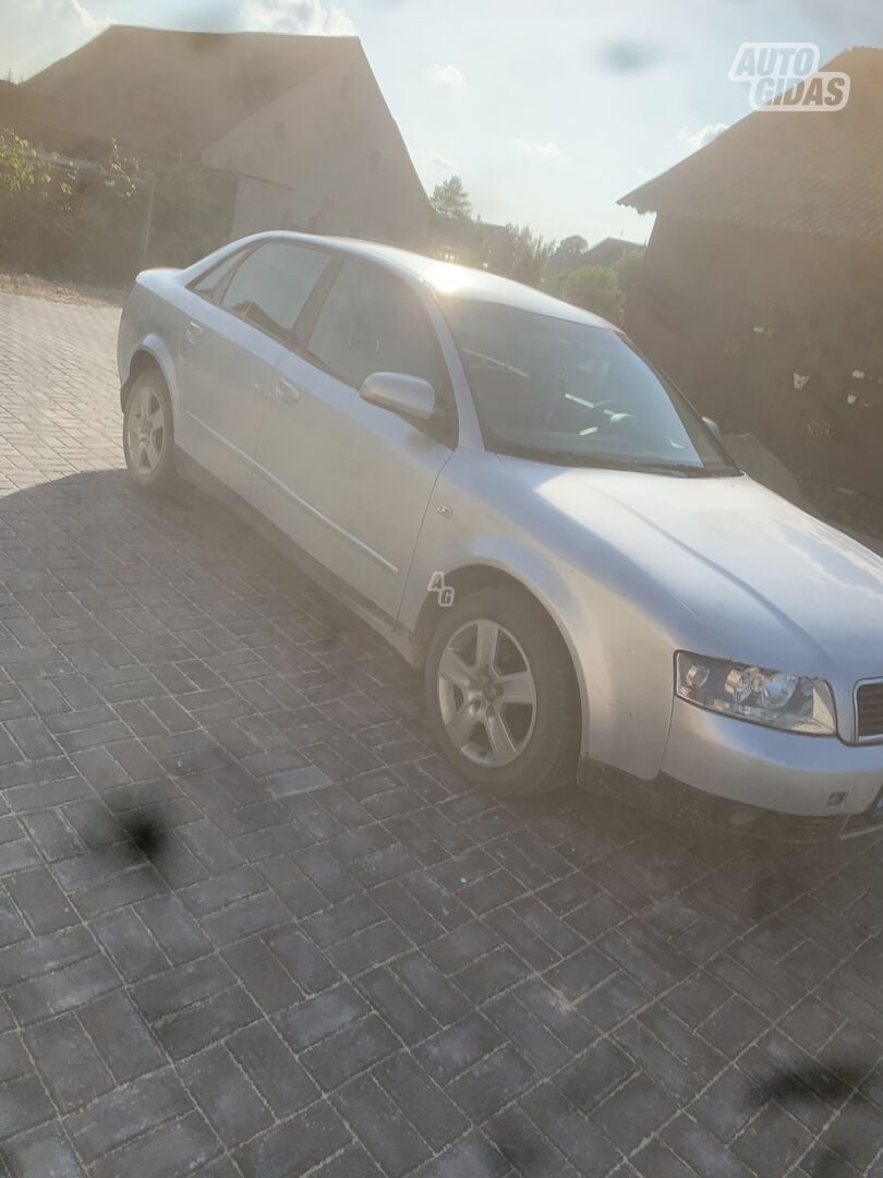 Audi A4 2003 m Sedanas