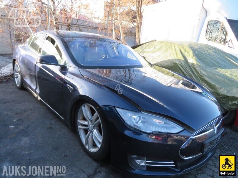 Tesla Model S 2013 y Sedan