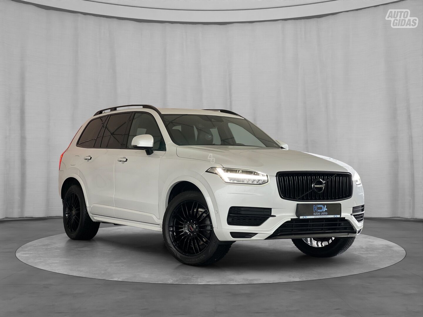 Volvo XC90 2017 г Внедорожник / Кроссовер