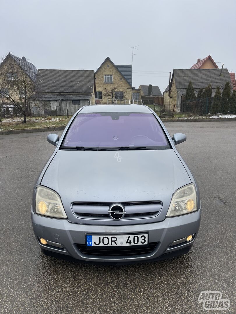 Opel Signum 2005 m Universalas