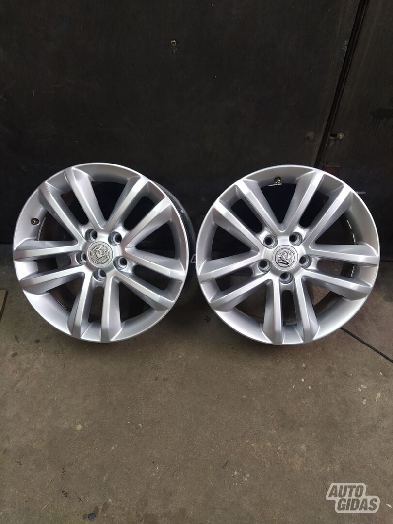 Light alloy R17 rims