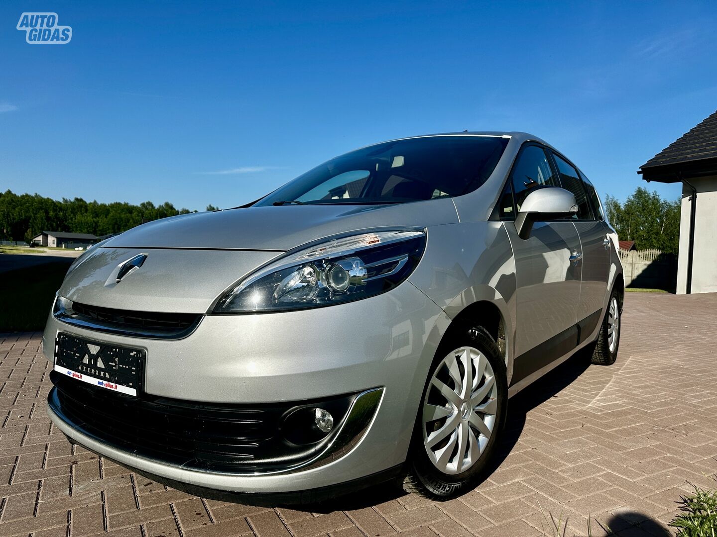 Renault Grand Scenic 2012 y Van