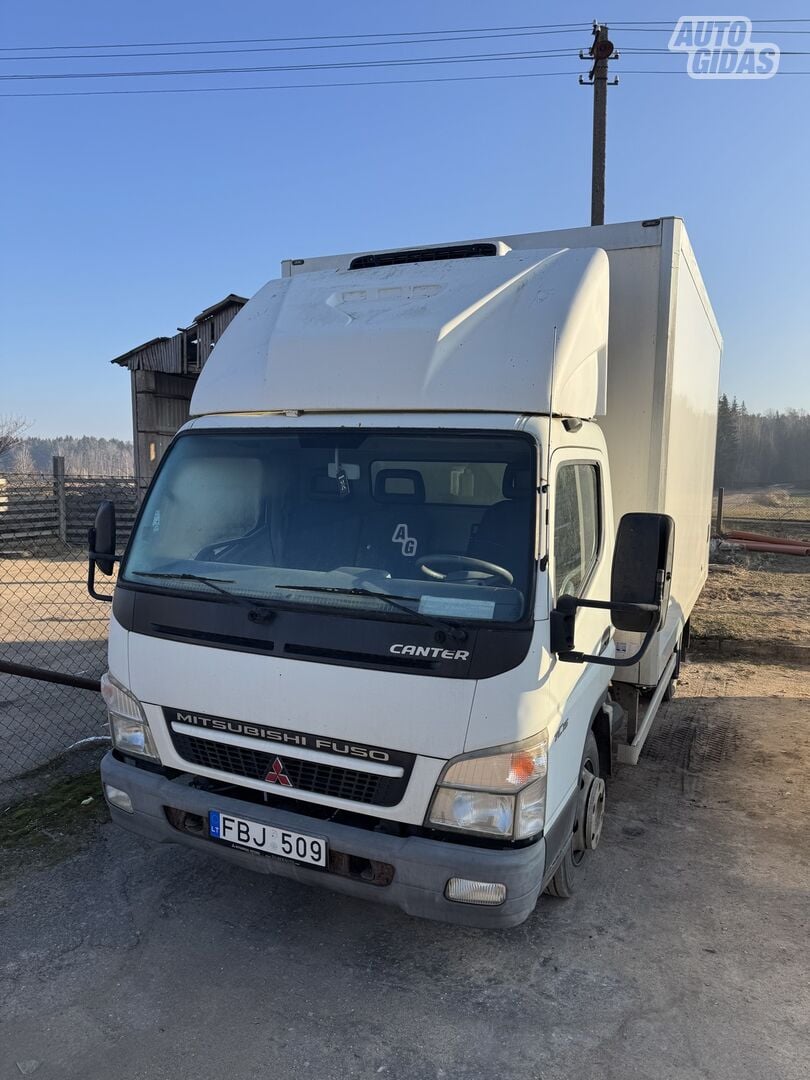 Mitsubishi Canter 2010 г Фургон