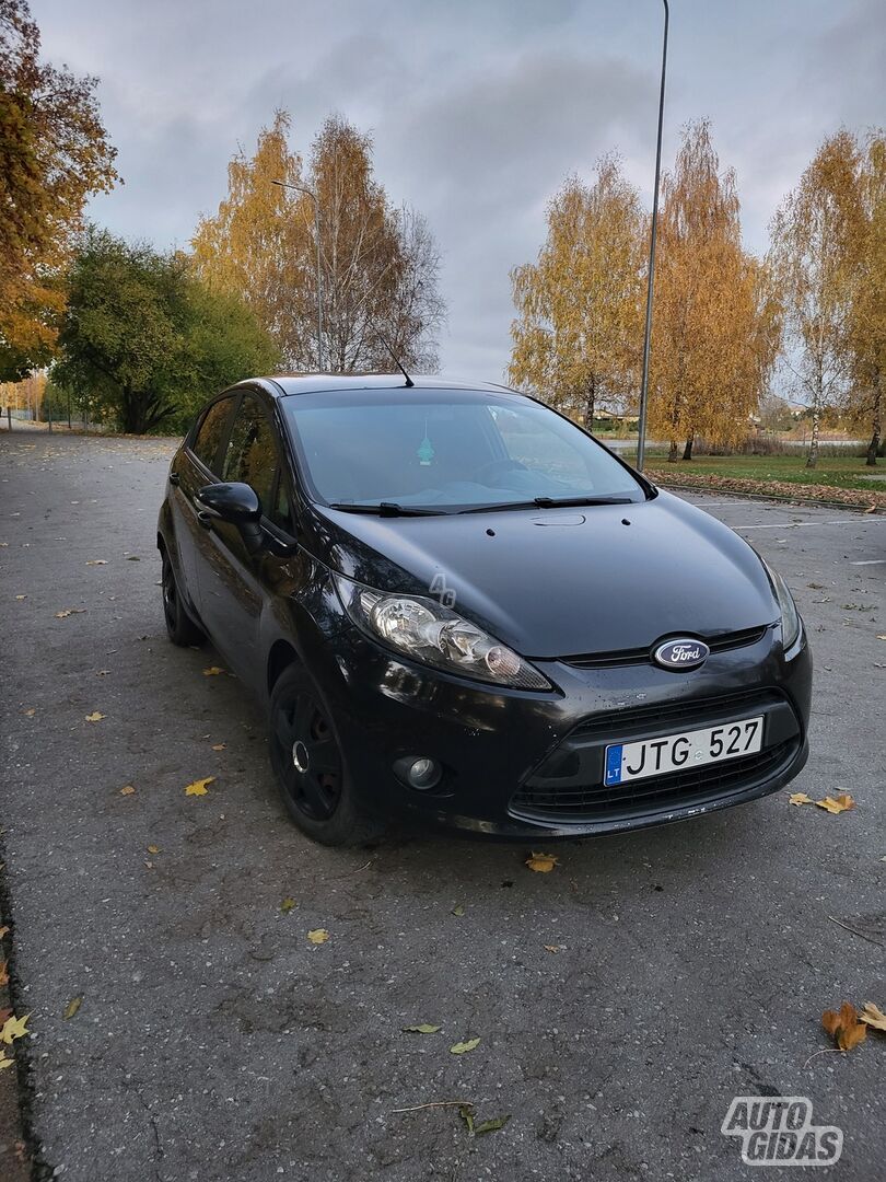 Ford Fiesta 2010 y Hatchback