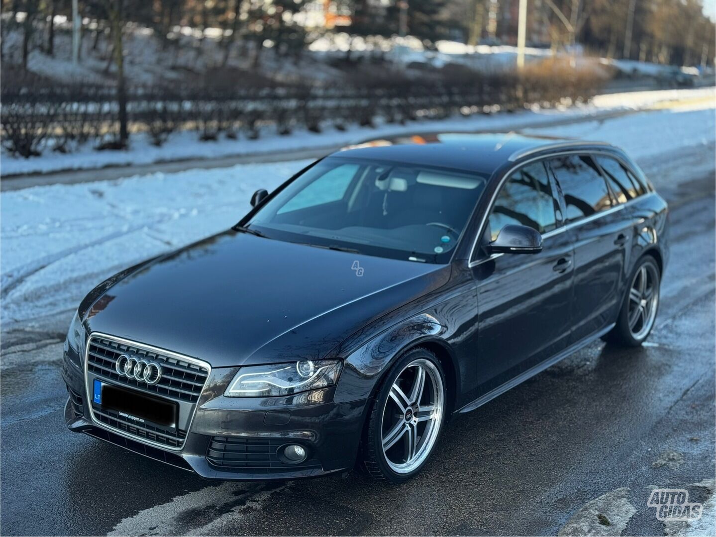 Audi A4 2010 г Универсал