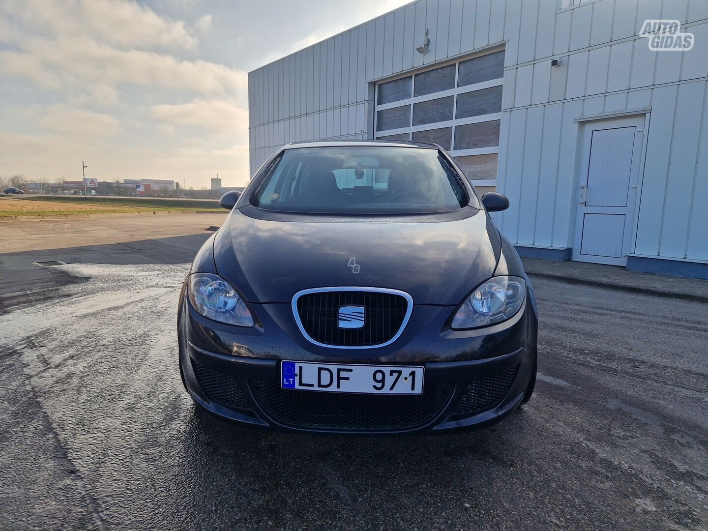 Seat Leon 2008 y Van