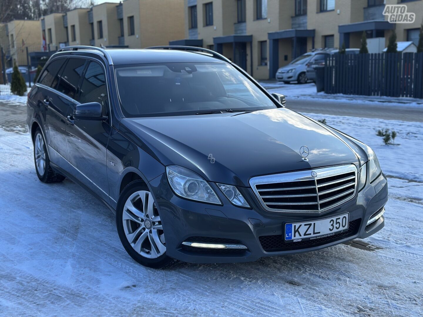 Mercedes-Benz E 350 4Matic 2011 m