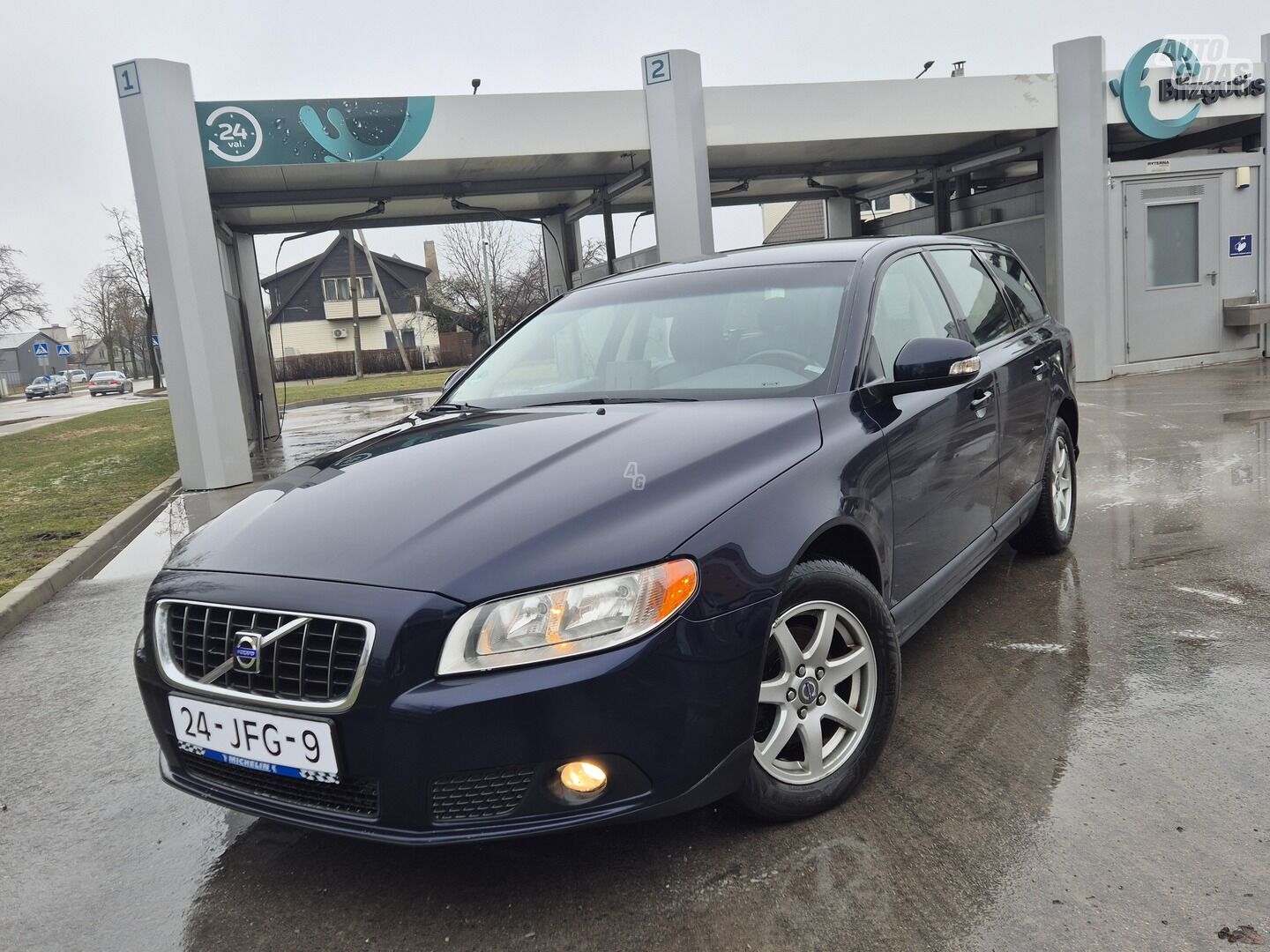 Volvo V70 2009 y Wagon