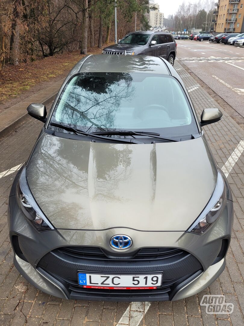 Toyota Yaris 2021 г Хэтчбек