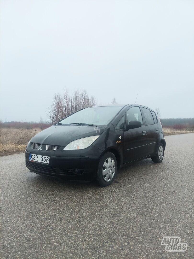 Mitsubishi Colt 2007 г Хэтчбек