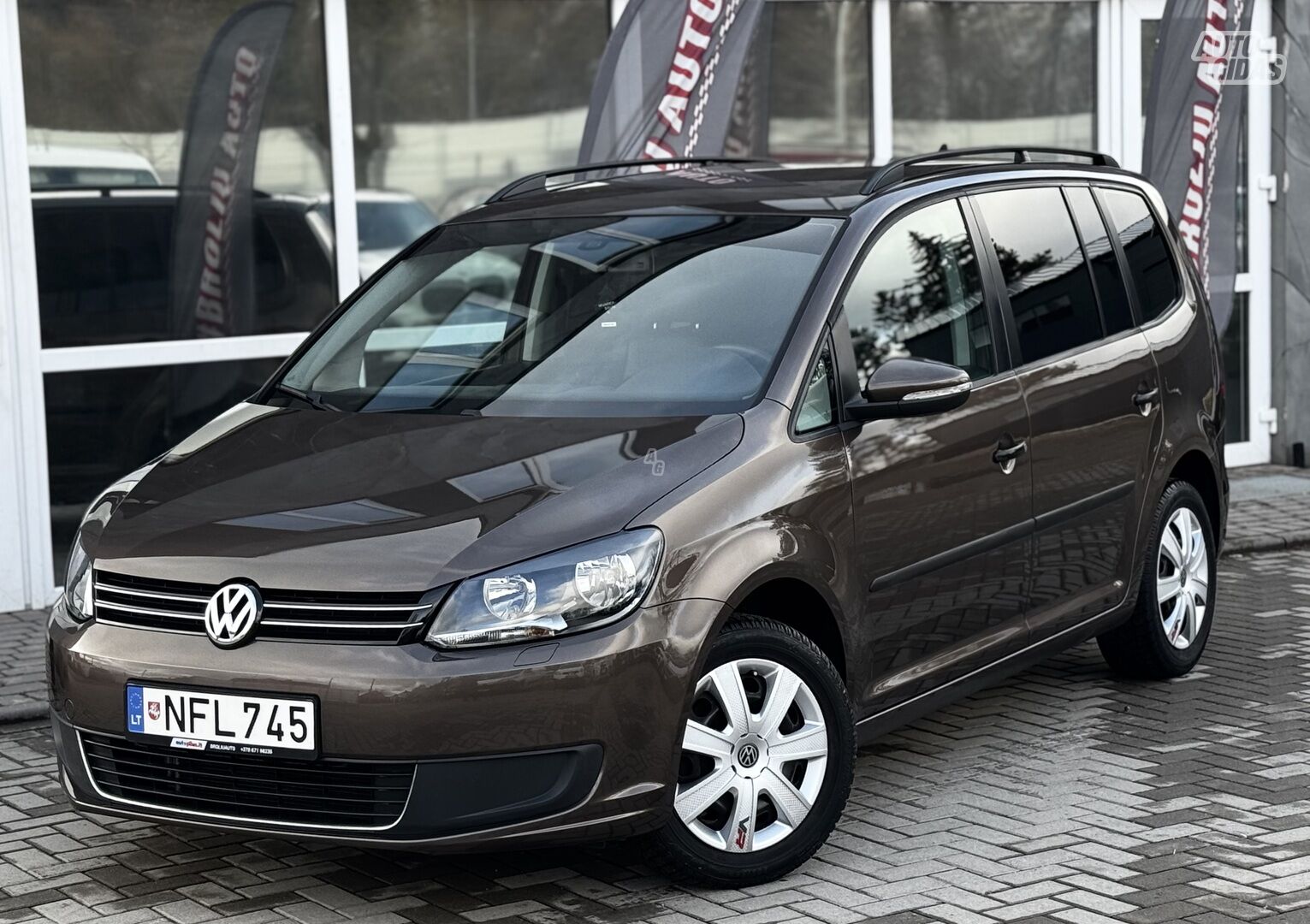 Volkswagen Touran 2011 y Van