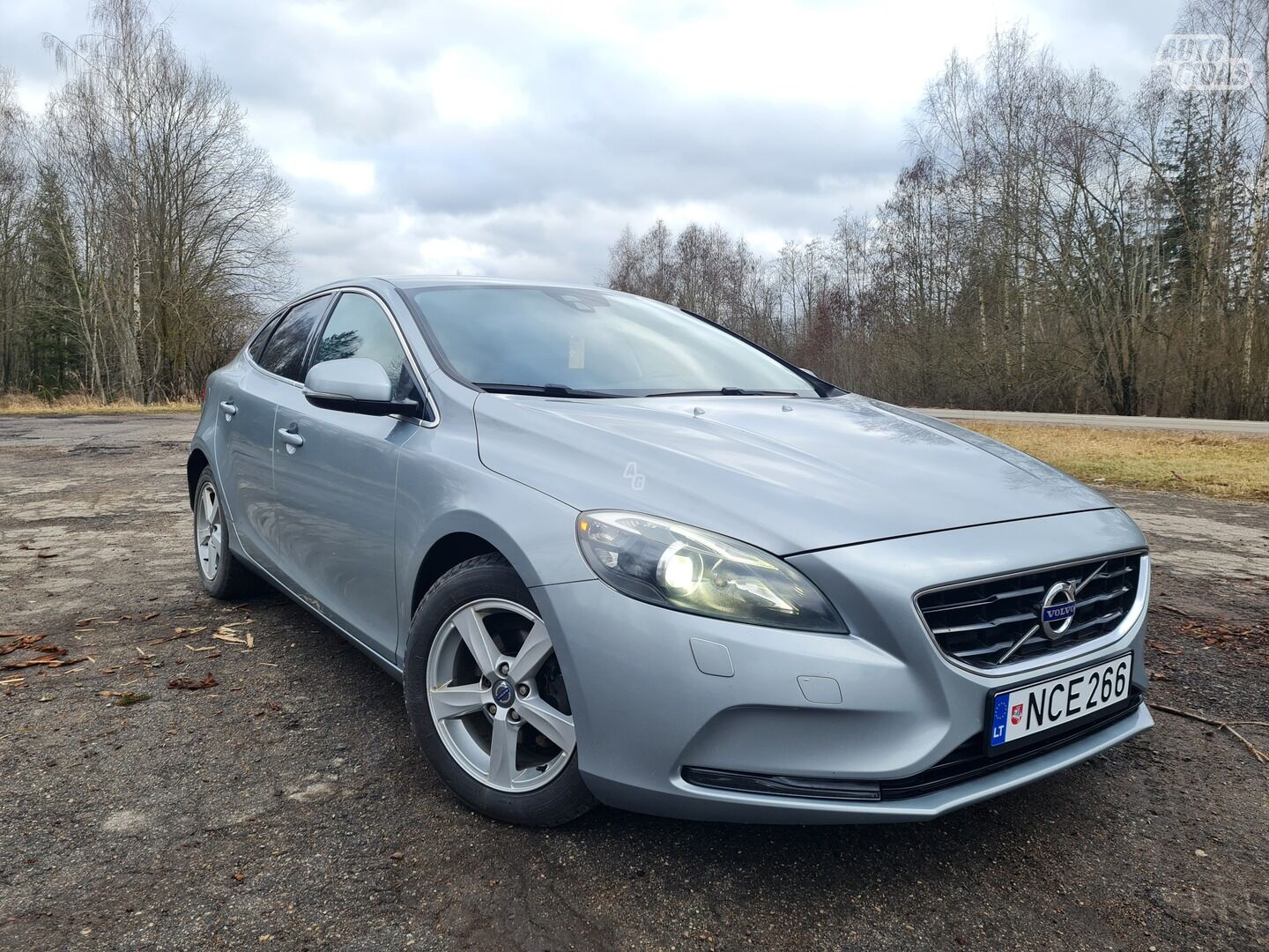 Volvo V40 2013 y Hatchback