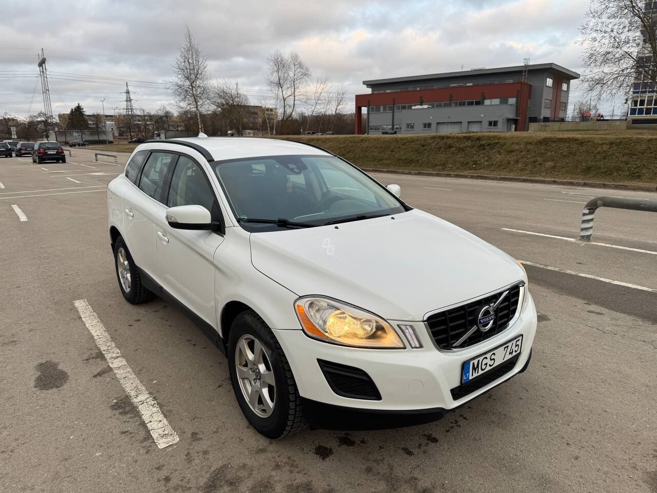 Volvo XC60 2011 y Off-road / Crossover