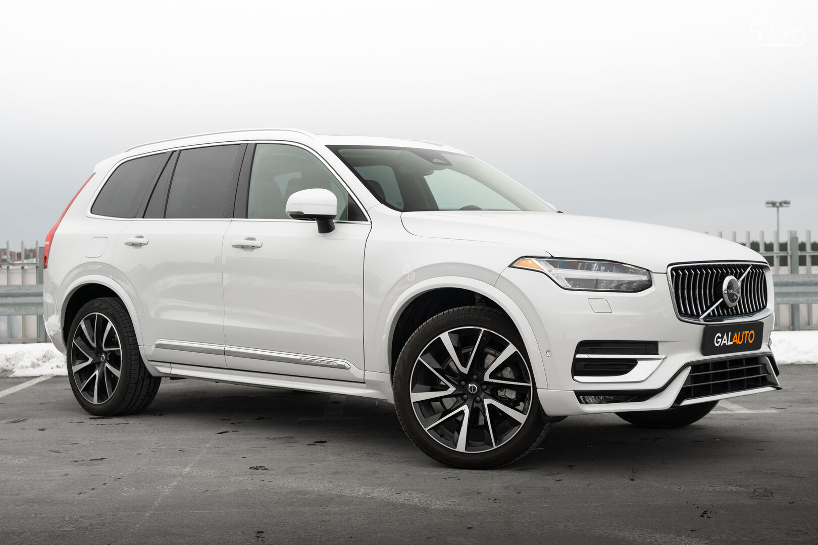 Volvo XC90 2024 y Off-road / Crossover