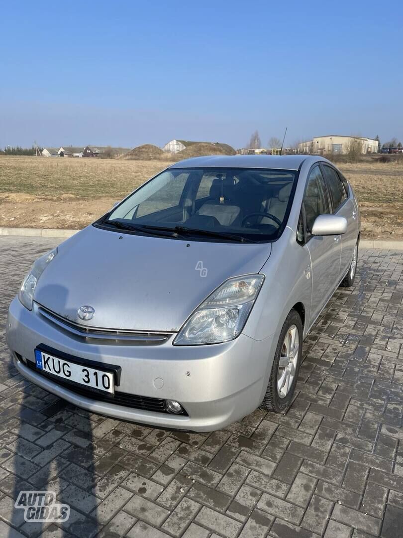 Toyota Prius 2006 г Хэтчбек