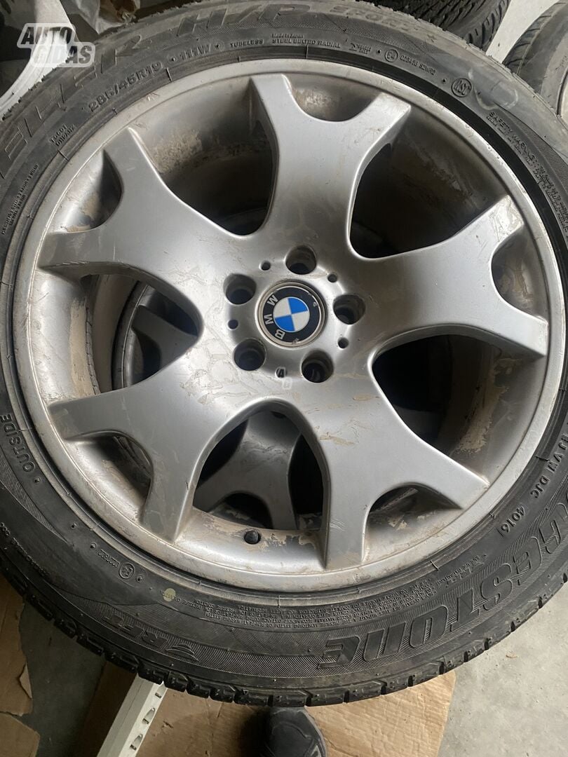 BMW X5 light alloy R19 rims