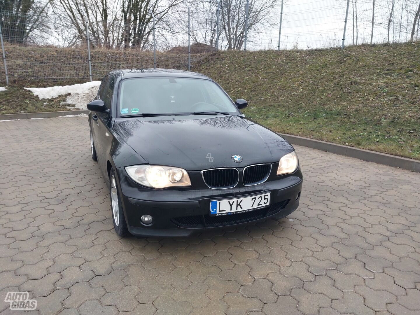 Bmw 118 2005 y Hatchback