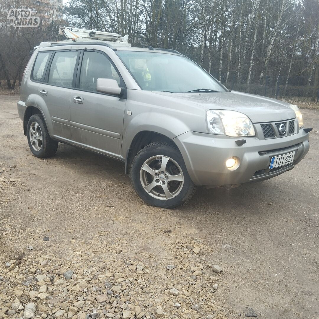 Nissan X-Trail 2005 y Off-road / Crossover