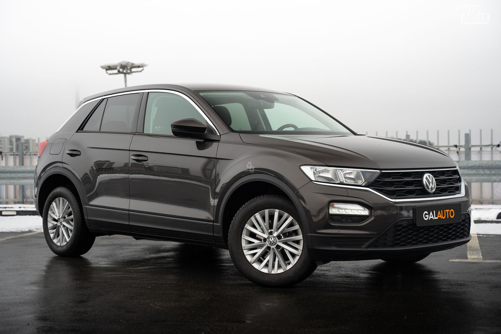 Volkswagen T-Roc 2019 y Off-road / Crossover