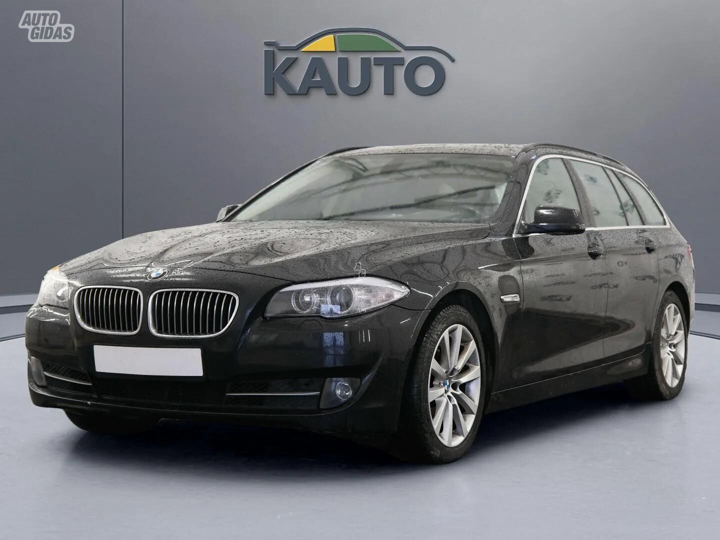 Bmw 520 2011 m Universalas