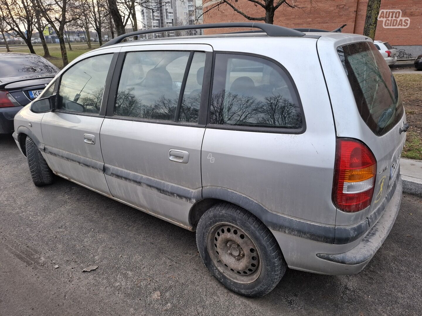 Opel Zafira 2003 y Hatchback