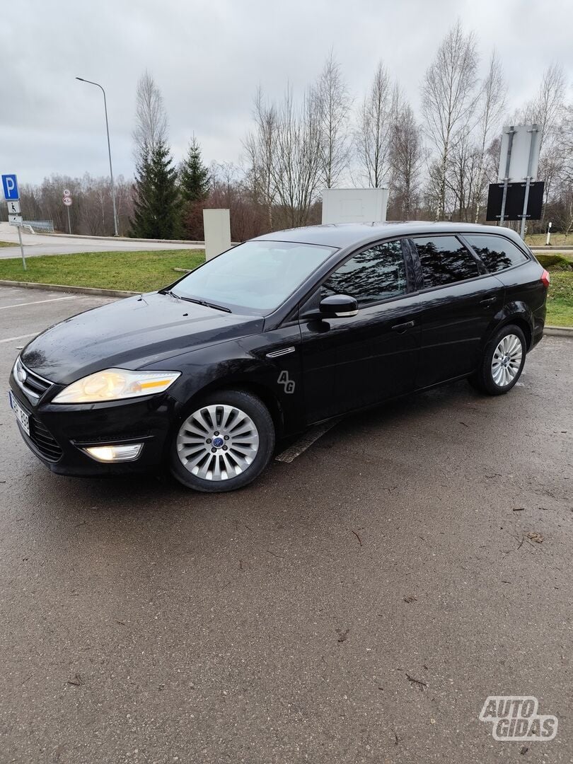 Ford Mondeo 2011 г Универсал