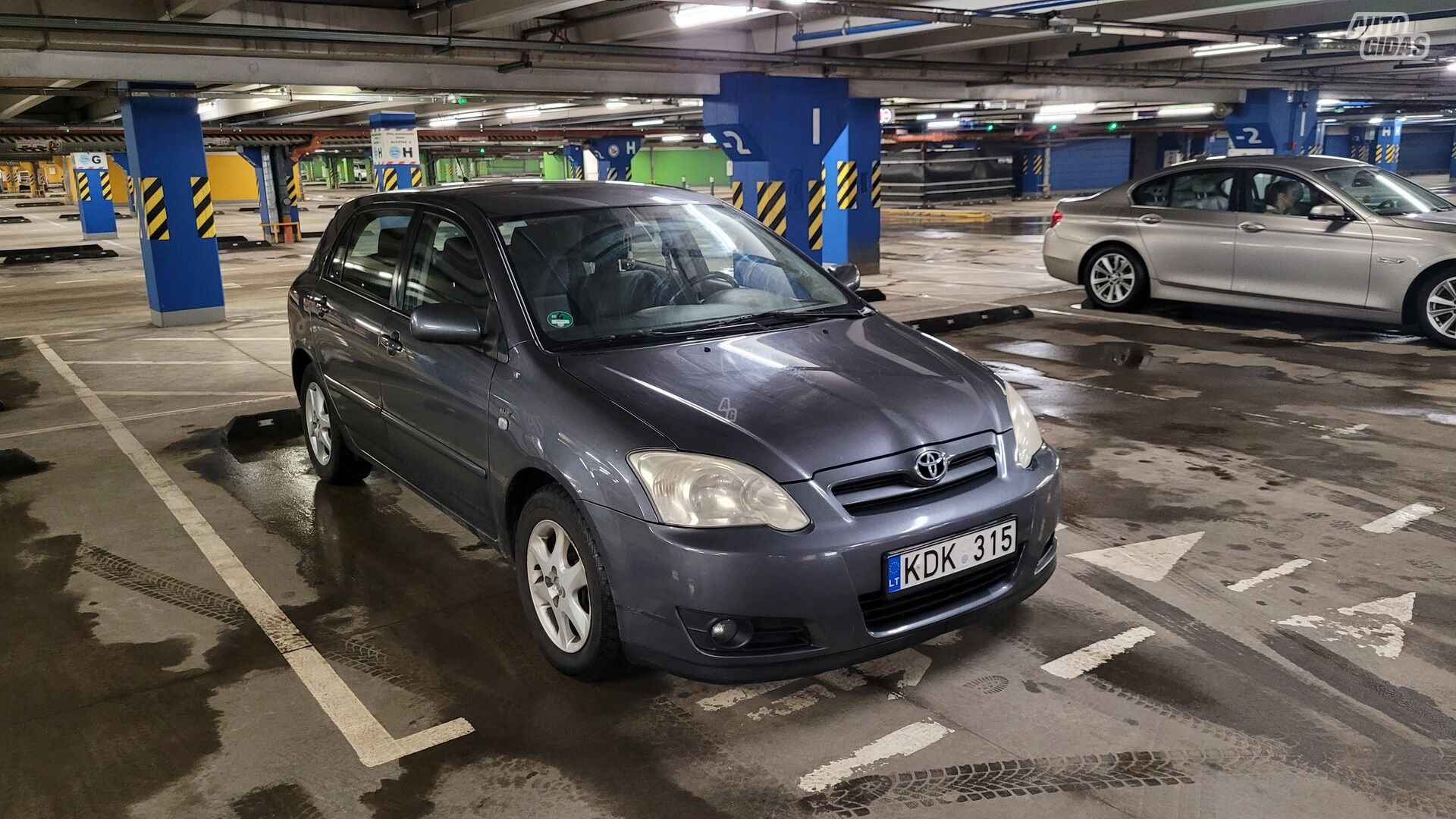 Toyota Corolla 2006 г Хэтчбек