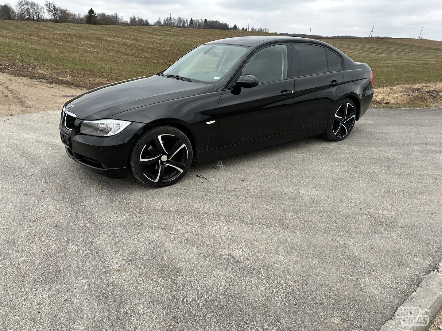 Bmw 318 2008 y Sedan