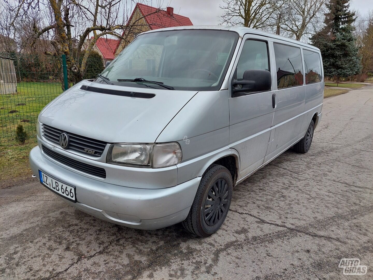 Volkswagen Caravelle TDI 2000 г