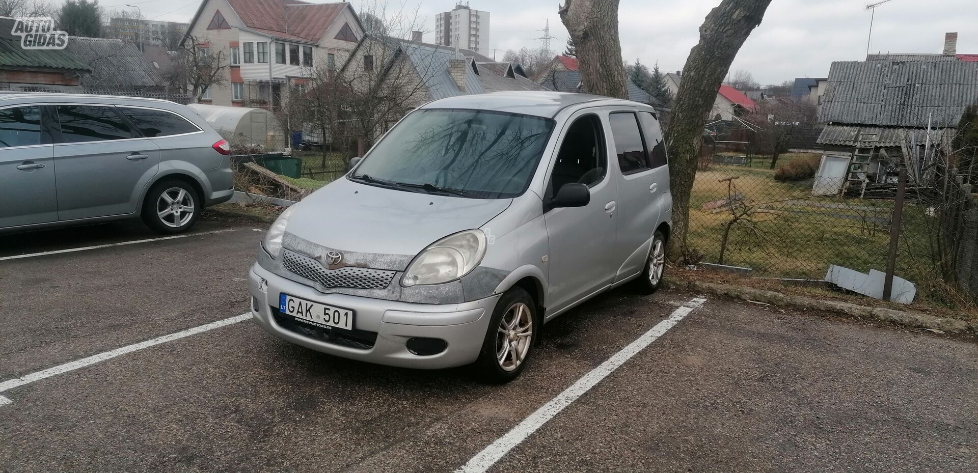 Toyota Yaris Verso 2004 г Минивэн