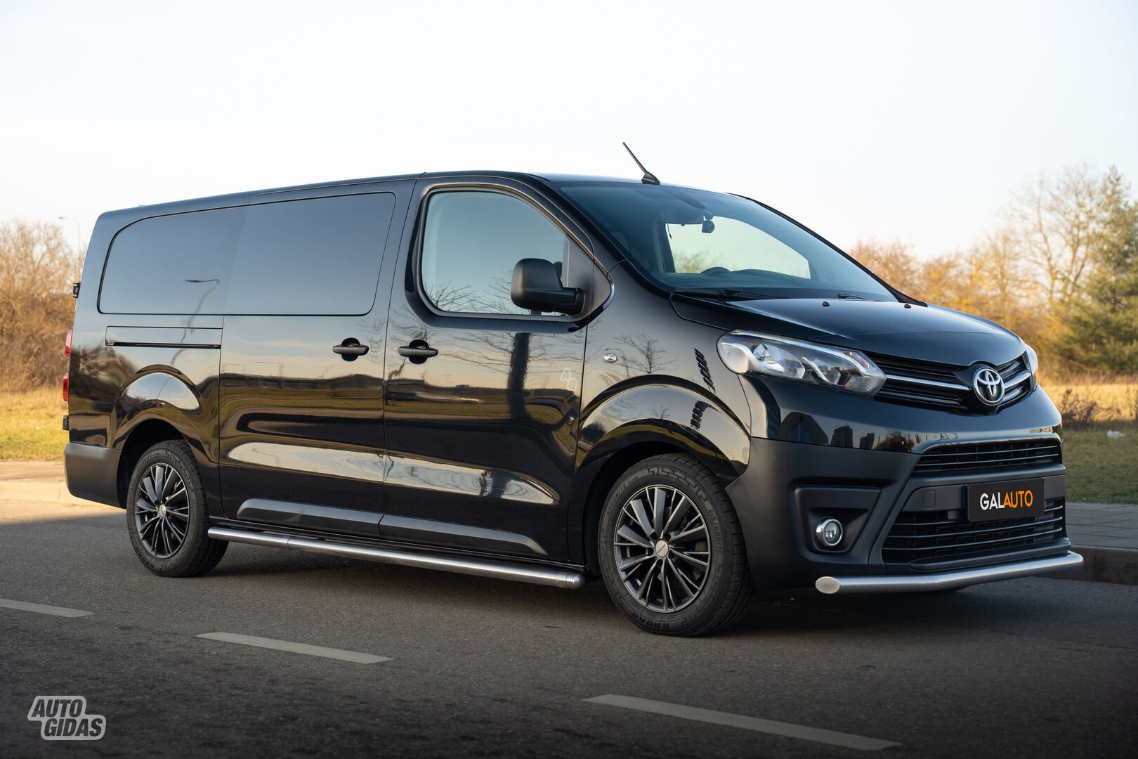 Toyota Proace 2021 г Грузовой микроавтобус