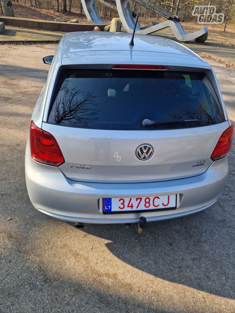 Volkswagen Polo 2011 г Хэтчбек