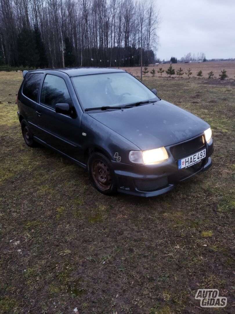 Volkswagen Polo 1999 г Седан