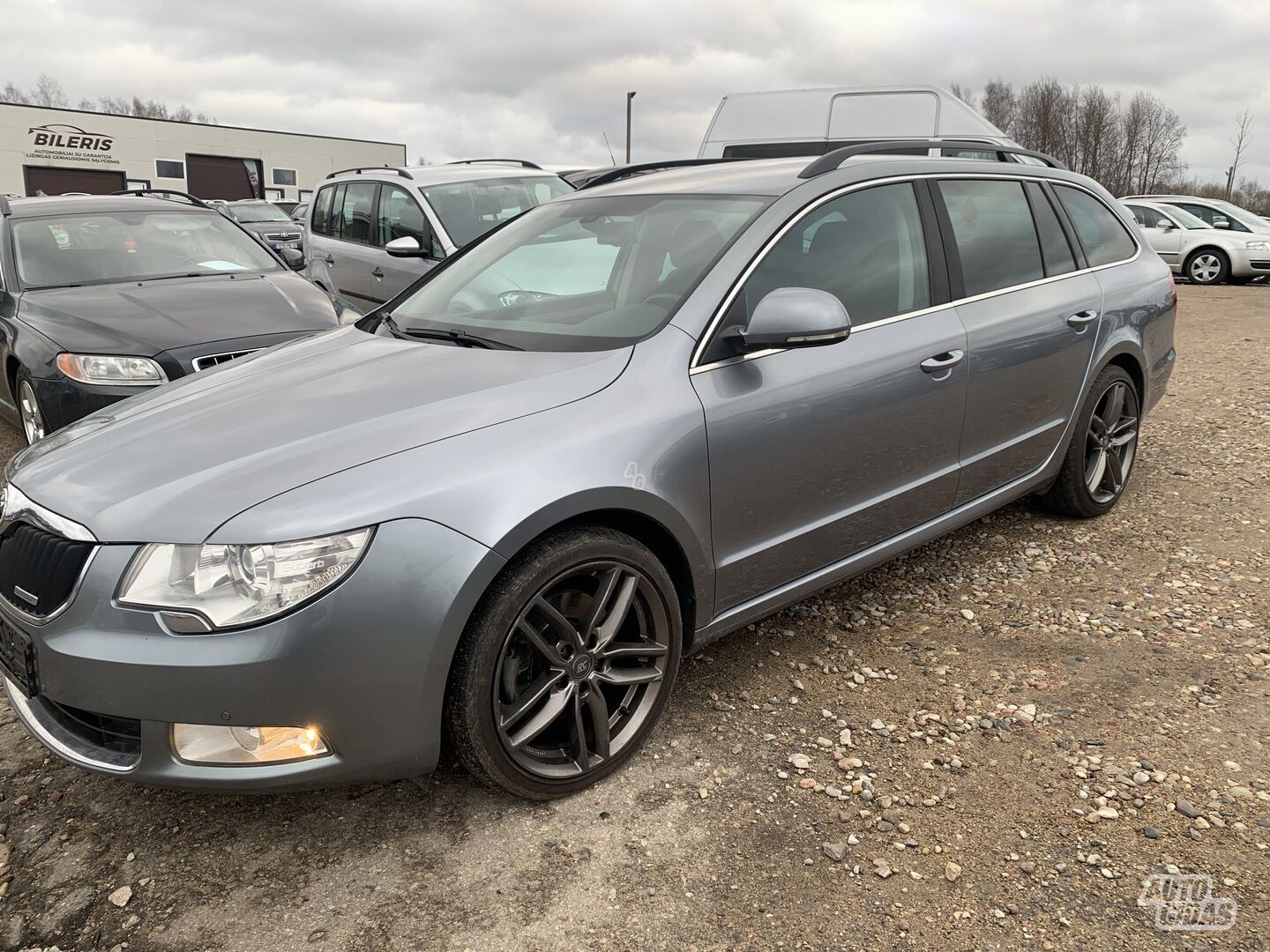 Skoda Superb 2013 y Wagon