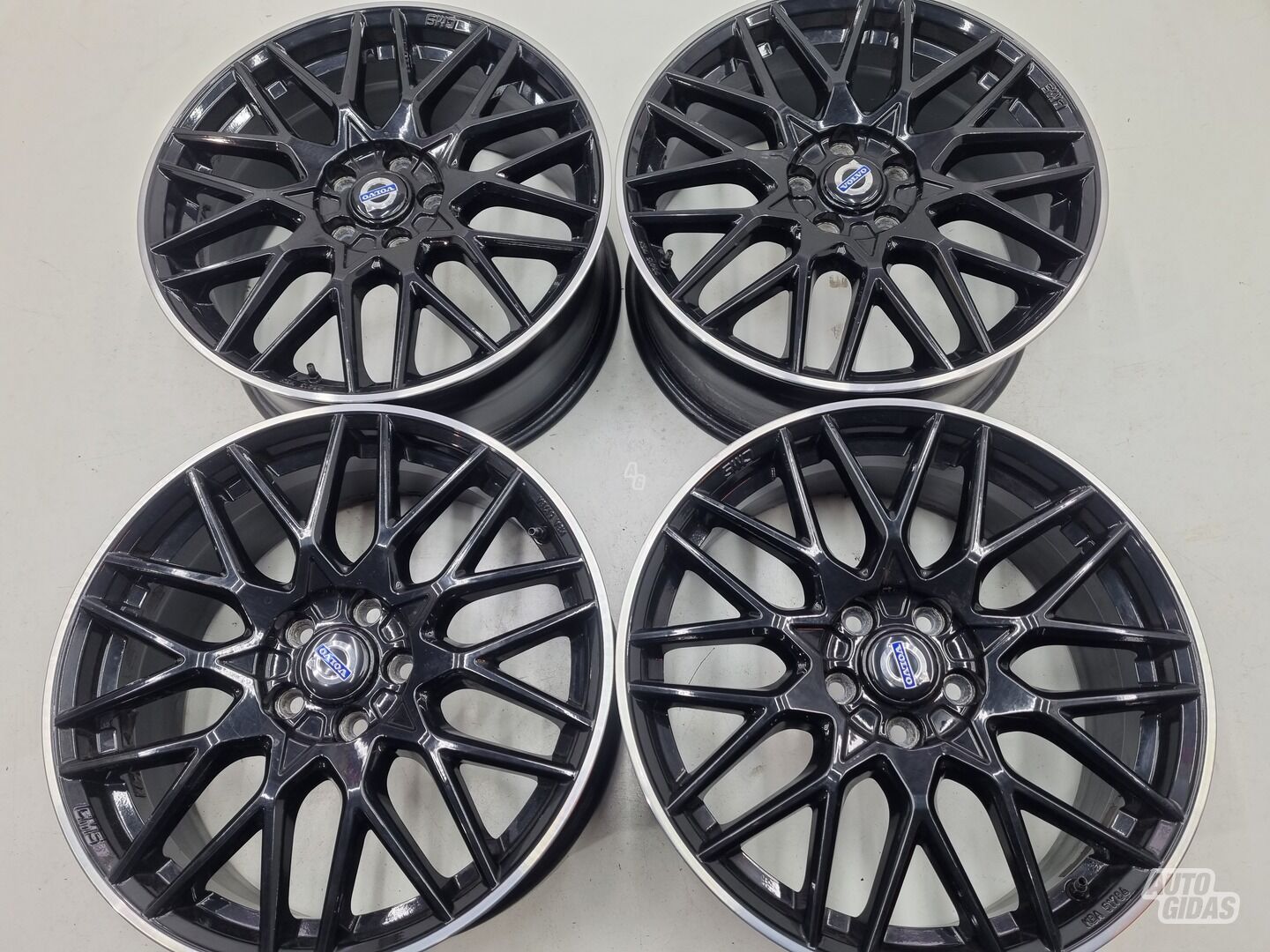 Volvo R18 XC70 light alloy R18 rims