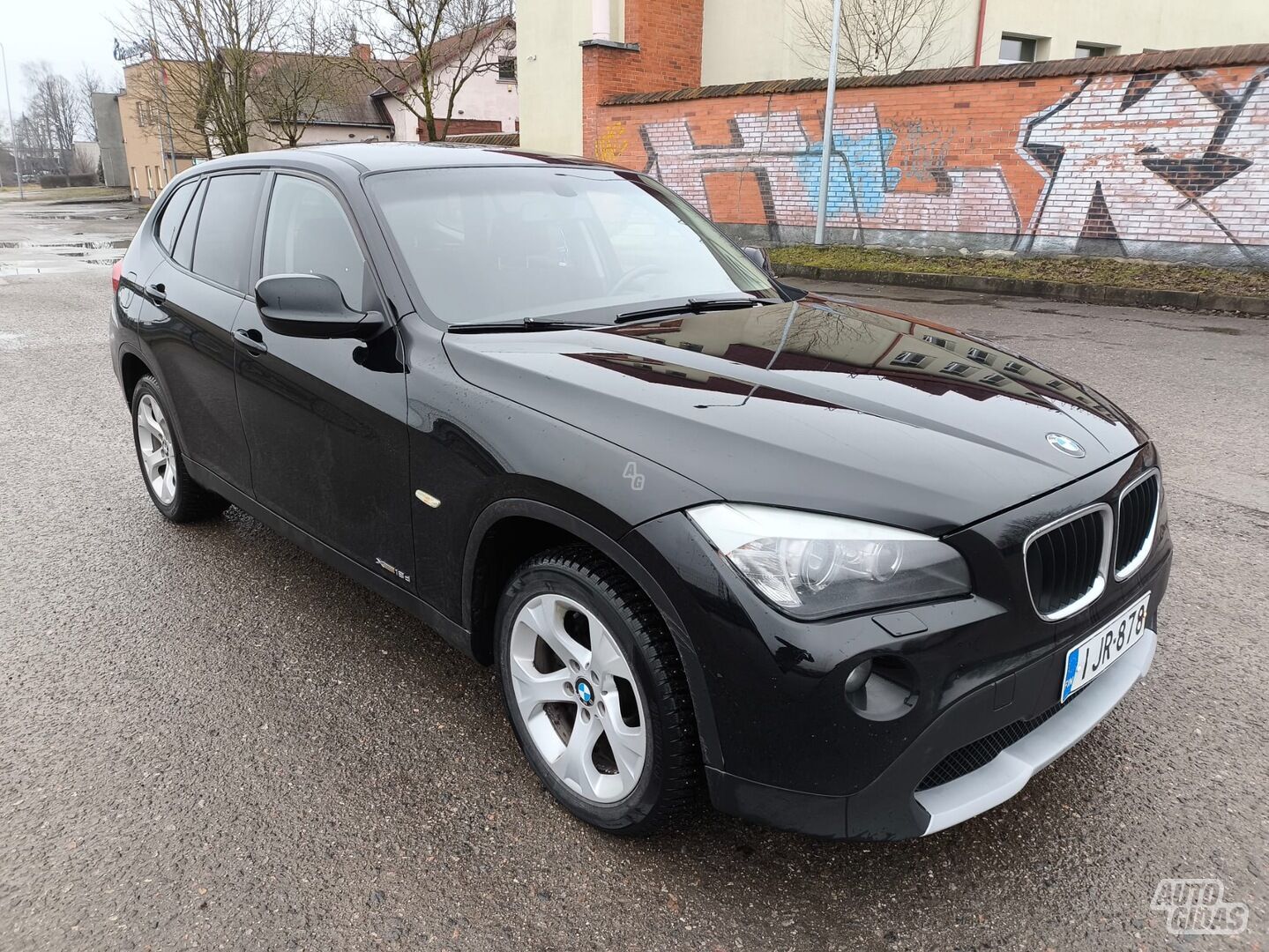 Bmw X1 2010 г Внедорожник / Кроссовер