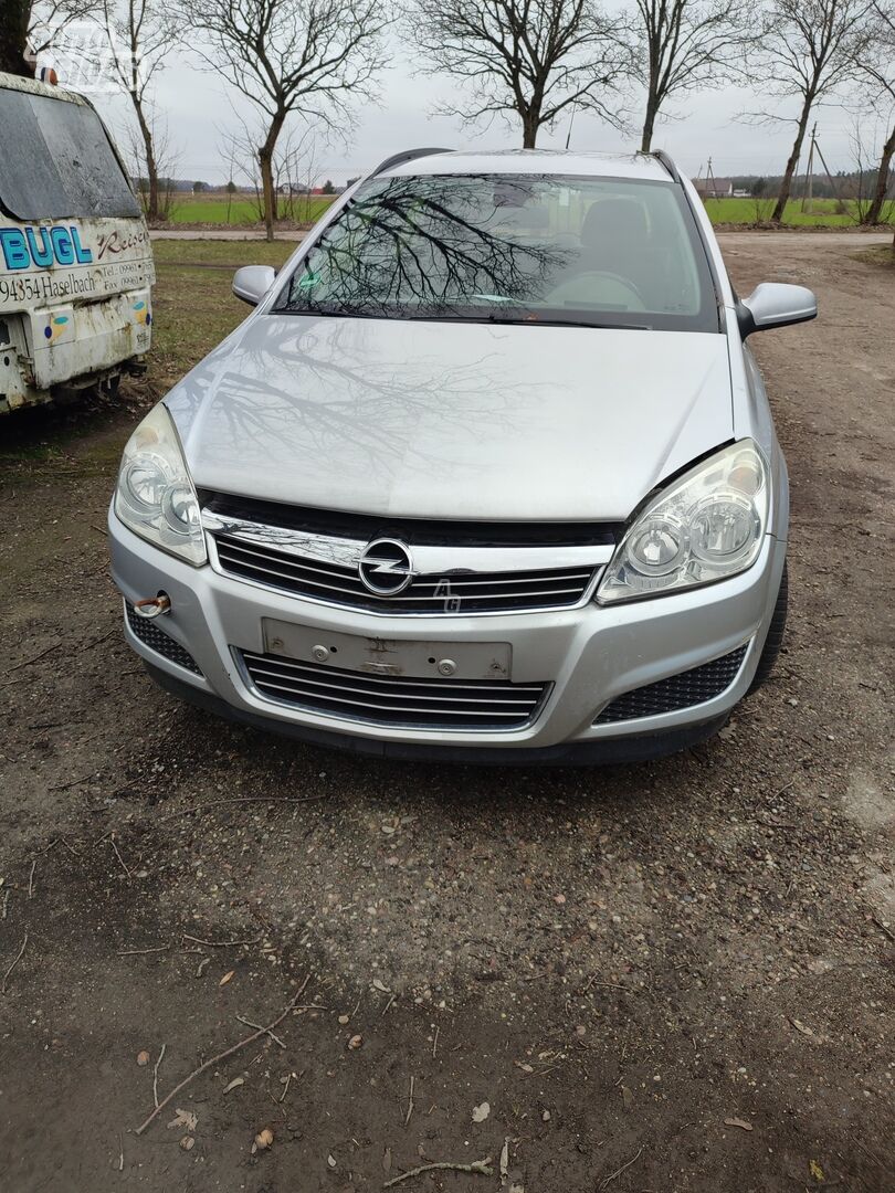 Opel Astra 2009 m dalys