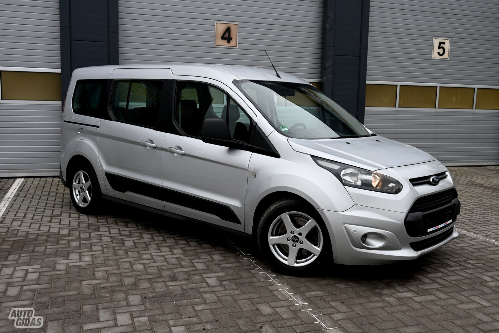 Ford Tourneo Connect 2015 y Van