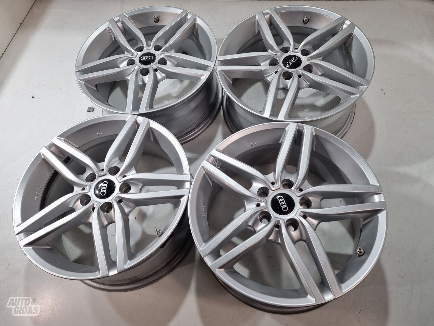 Audi A3 A3 light alloy R17 rims