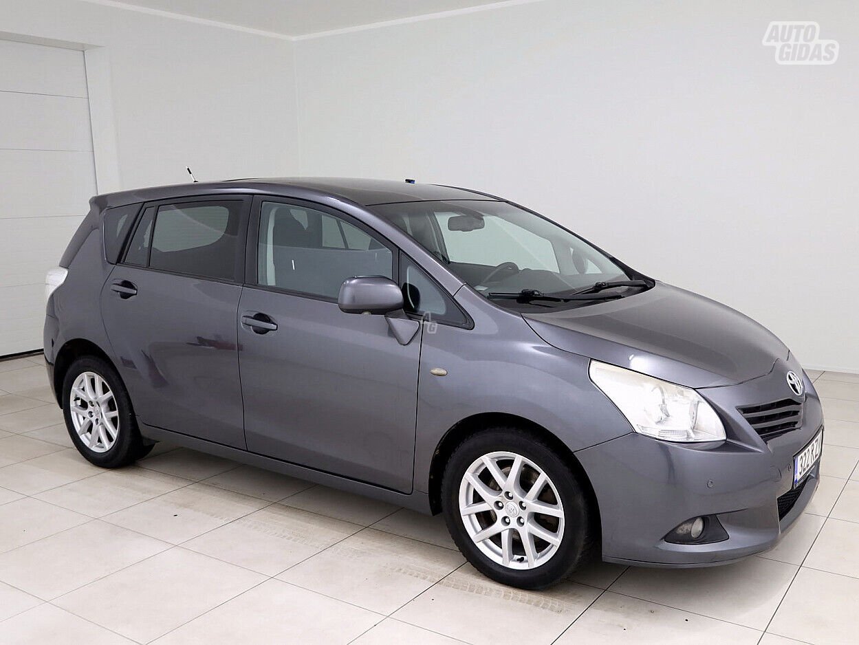 Toyota Verso 2011 y Van