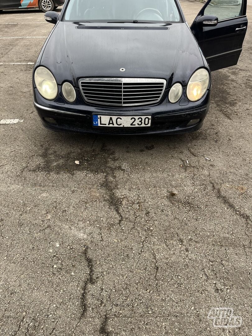 Mercedes-Benz E 280 2005 y Sedan