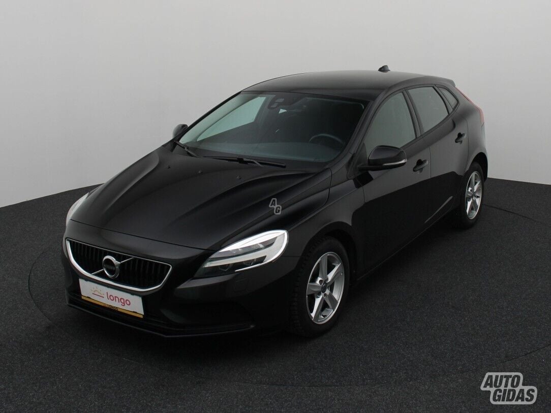 Volvo V40 2016 г Хэтчбек