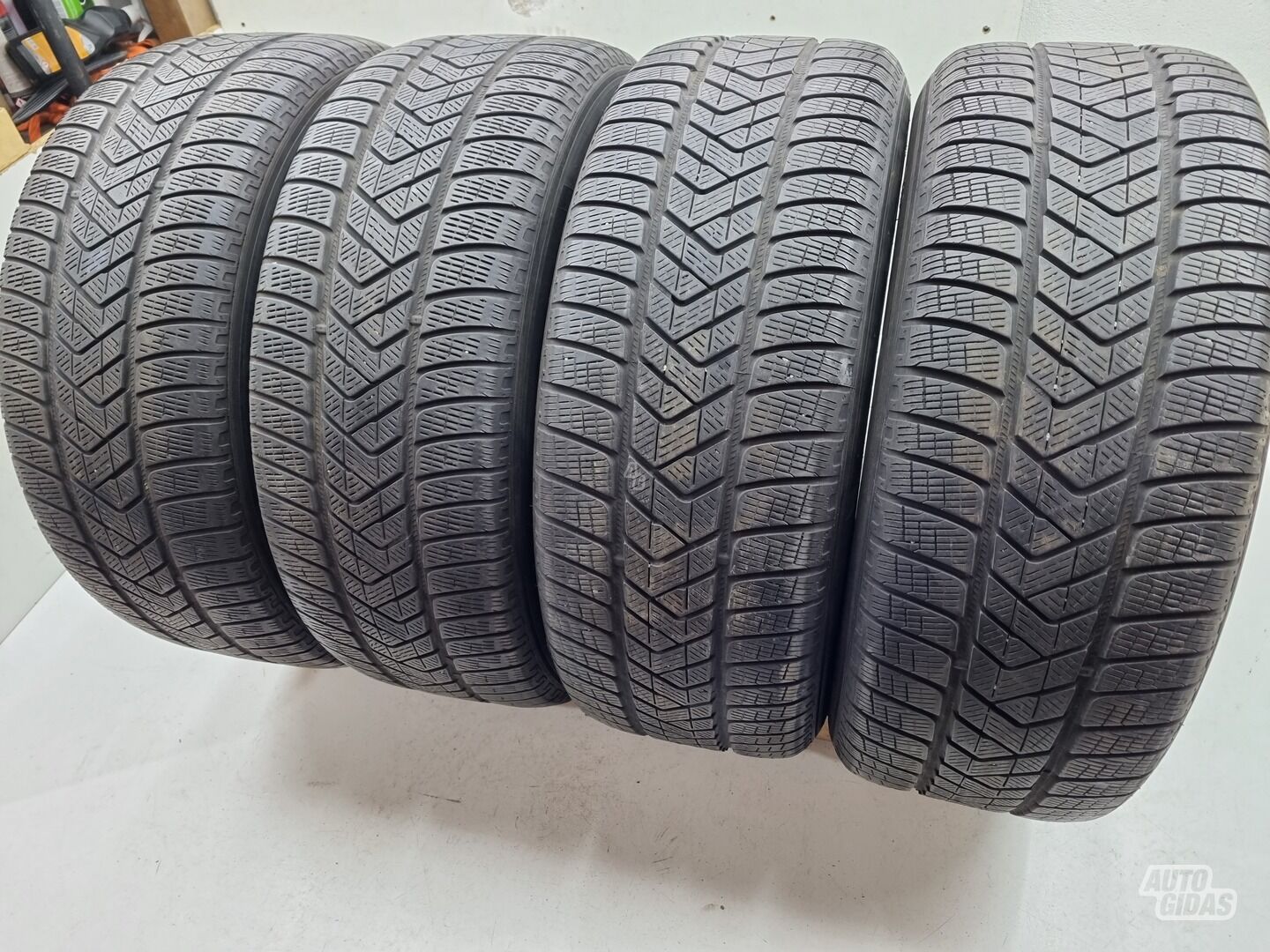 Pirelli 5-6mm R19 winter tyres passanger car