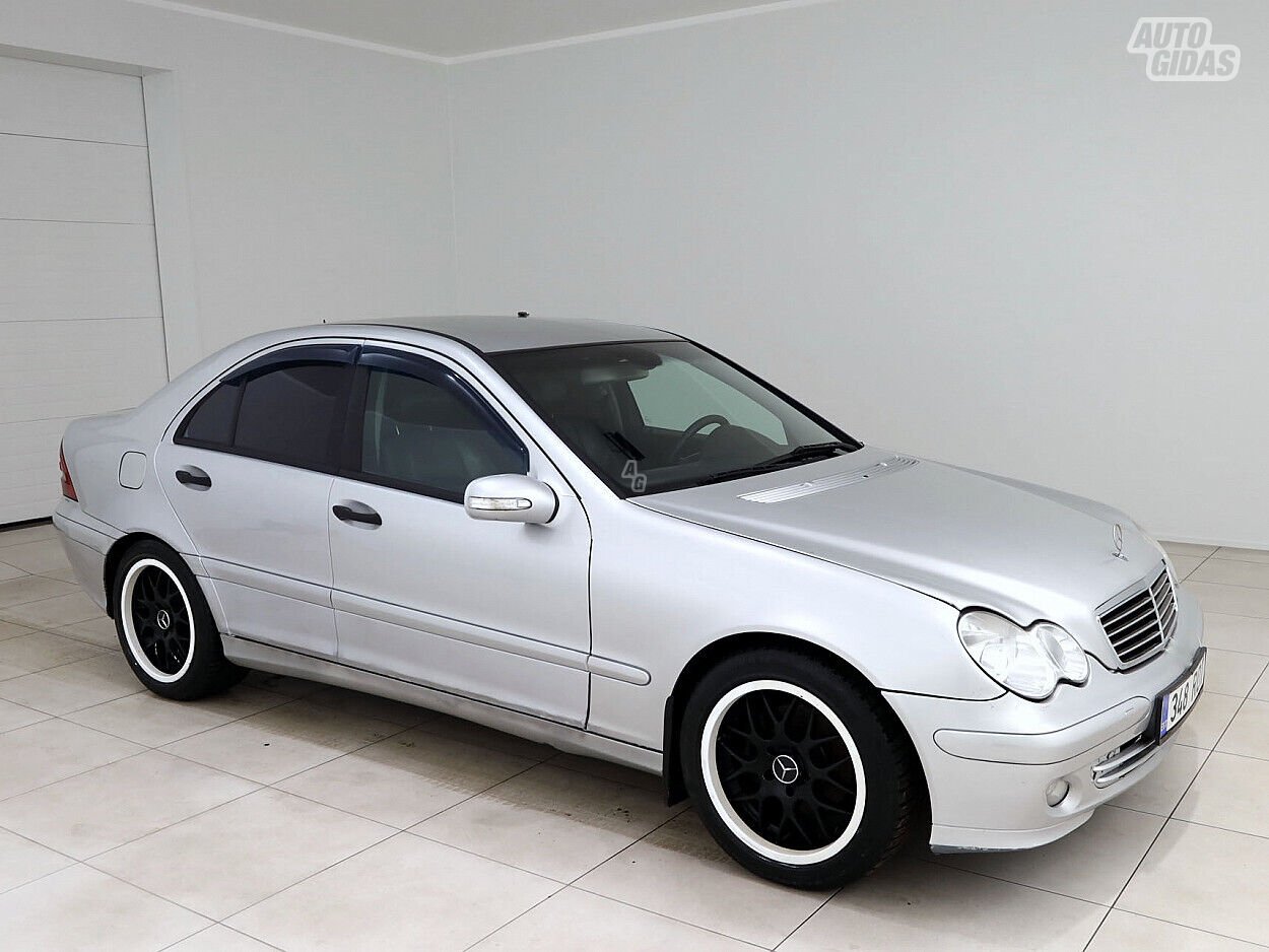 Mercedes-Benz C 200 2004 m Sedanas