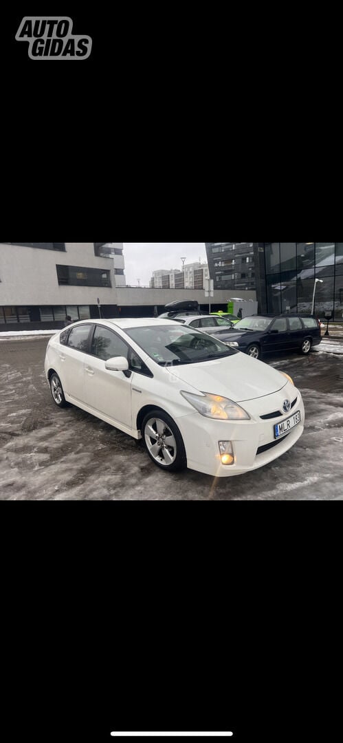 Toyota Prius 2009 г Хэтчбек